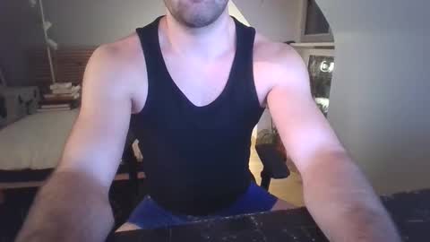 goura2000 online show from February 8, 8:45 pm