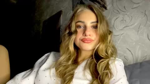 Snapshot of gracetorrezz chatting on September 19, 6:22 pm gracetorrezz online show from September 19, 6:22 pm