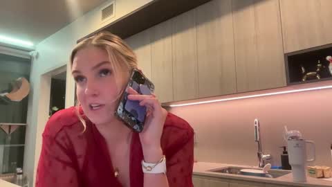 Gracie Mae online show from December 22, 1:01 am