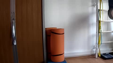 grandbi online show from March 27, 2:29 pm