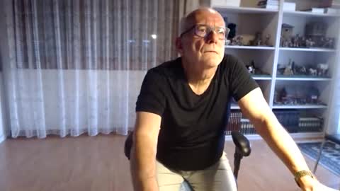 grandpach online show from January 15, 3:43 pm