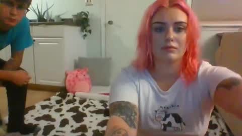 greekgoblinstrawberry online show from October 13, 2:46 am