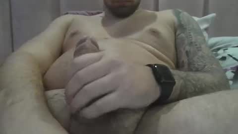 Snapshot of greenboy2121 chatting on February 5, 9:15 am greenboy2121 online show from February 5, 9:15 am