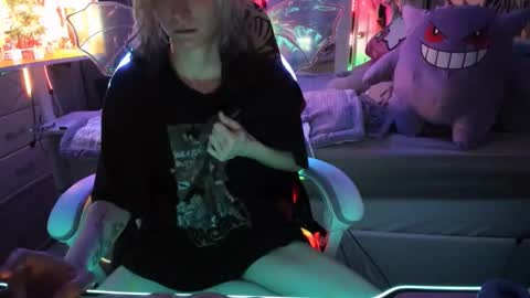 GreenEyedLovexo online show from December 18, 7:14 am