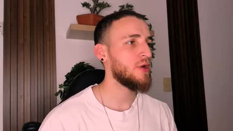 Juan online show from December 14, 1:34 am