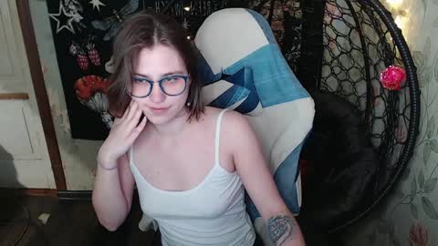 Lina online show from April 11, 12:20 pm