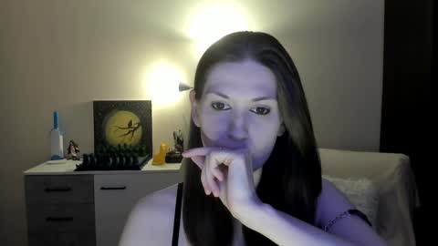 Greta online show from November 11, 9:39 pm