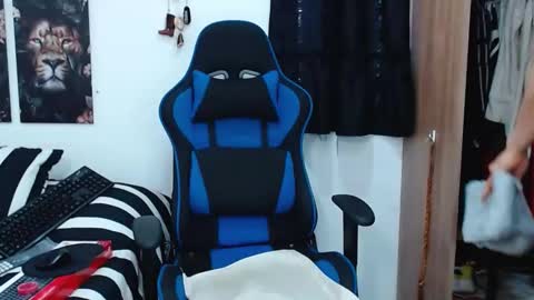 griego01 online show from March 9, 6:32 pm