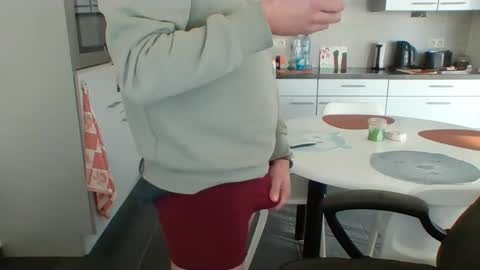 Snapshot of griesie chatting on February 18, 2:49 pm Griesie online show from February 18, 2:49 pm