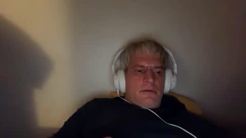 guardiannif_ online show from January 15, 6:33 am