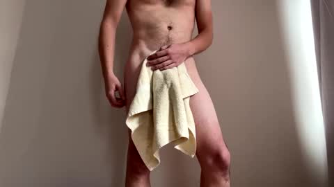 guesswho08 online show from October 28, 3:46 pm