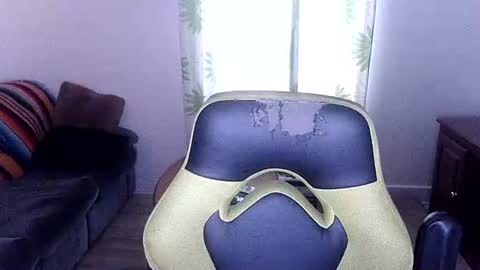 guillaume666286050 online show from August 7, 9:29 am