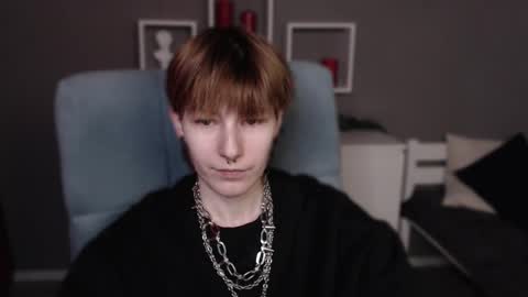 guitarandangell online show from March 13, 5:44 am