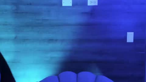 Snapshot of gummyluv chatting on September 12, 12:12 am gummyluv online show from September 12, 12:12 am