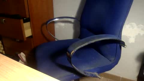 gusanito_enano online show from January 12, 9:40 am