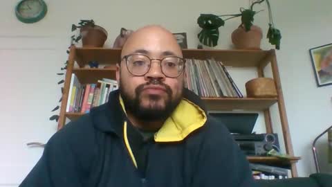 guy_wood15 online show from March 28, 9:43 am