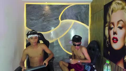 guys_hard_cock online show from April 12, 7:45 am