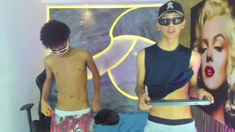 guys_hard_cock online show from April 13, 8:24 pm