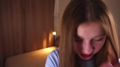 Molly online show from April 19, 5:19 am