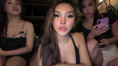 Gwyn online show from January 11, 2:23 pm