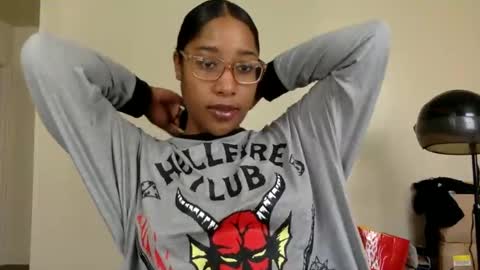 Snapshot of gyalxoxo chatting on October 9, 3:28 pm gyalxoxo online show from October 9, 3:28 pm