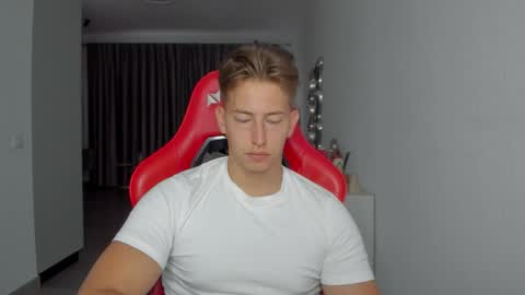 Oliver online show from October 24, 9:21 am