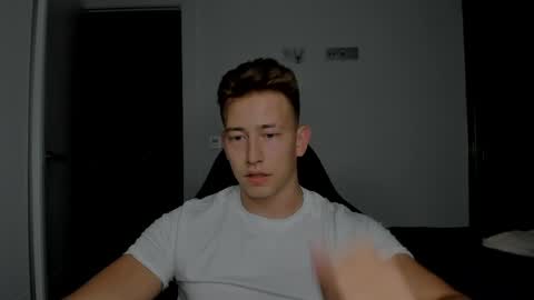 Oliver online show from April 25, 7:55 pm