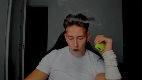 Oliver online show from January 15, 9:34 pm