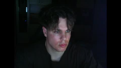 gymguy0505 online show from April 3, 11:00 pm