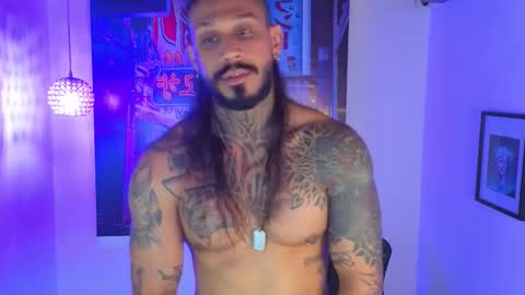 hache222 online show from February 20, 6:54 pm
