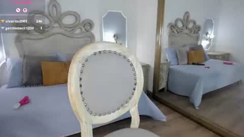 hade_miller online show from June 29, 4:42 am