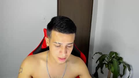 hades_horny_ online show from April 15, 6:06 am