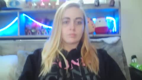 Hailey and d online show from February 17, 9:21 pm