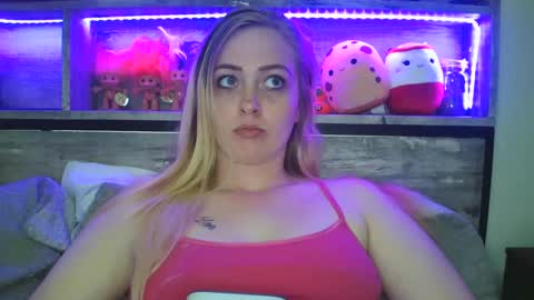 Hailey and d online show from September 9, 10:32 pm