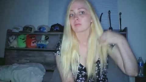 Hailey and d online show from September 28, 11:58 pm