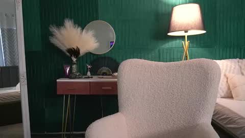 Hailey online show from February 20, 6:26 am