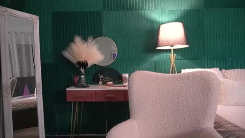 Hailey online show from March 16, 4:15 am