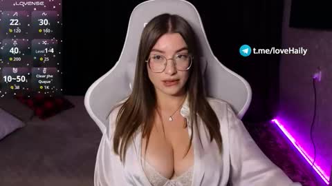 Snapshot of haily_heavenly chatting on October 6, 12:34 pm HailyHeavenly online show from October 6, 12:34 pm