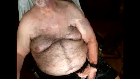 Snapshot of hairybear813 chatting on September 14, 4:04 am hairybear813 online show from September 14, 4:04 am