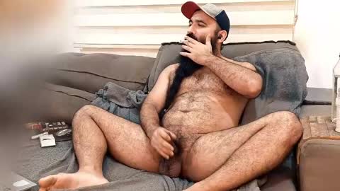 Hairy Beard Smoker online show from May 29, 3:48 am