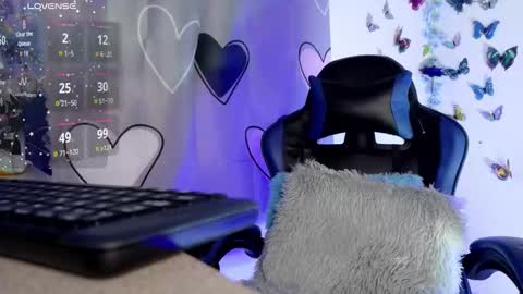 hairygirl83 online show from September 24, 1:18 pm