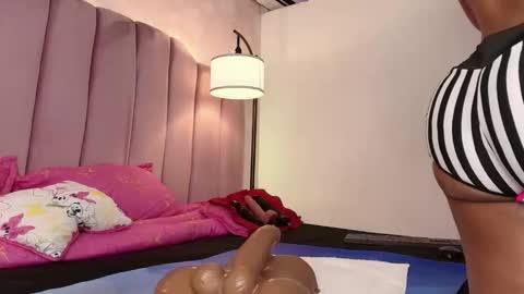  Hally Bans  online show from February 13, 8:23 pm