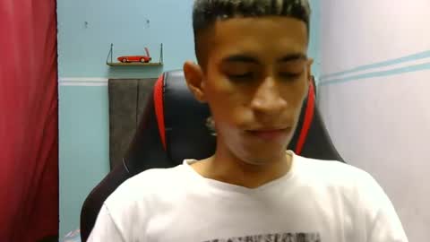 hamcummboy20 online show from August 9, 4:45 pm