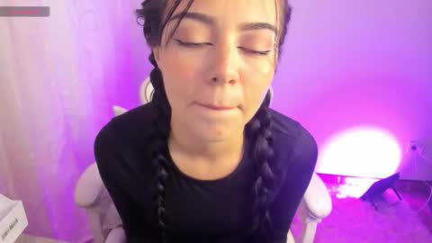 Hana Garcia online show from October 28, 10:33 pm