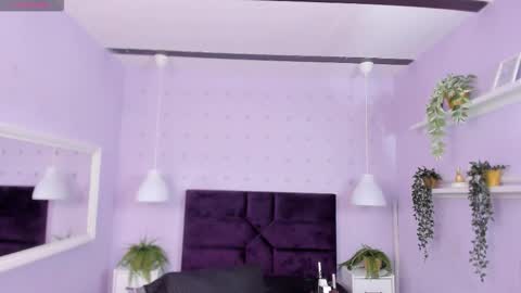 hanaahquinn online show from October 27, 11:32 am