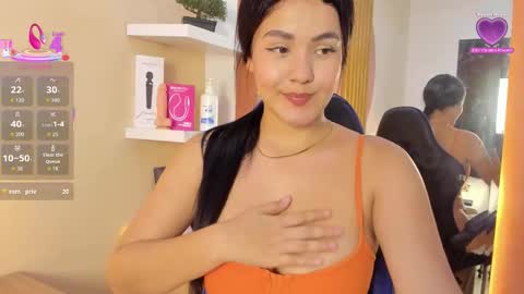 HANAH  online show from September 23, 7:53 pm