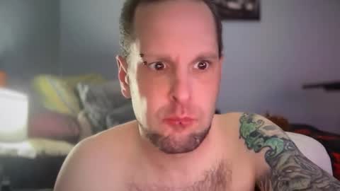 hand_banana_420 online show from March 1, 3:44 am