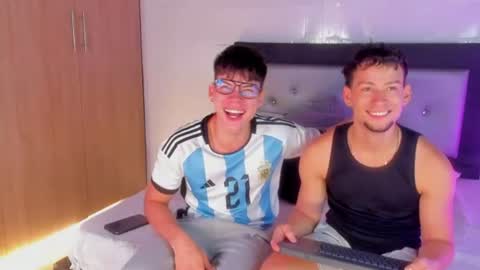 handsome_boys69 online show from June 9, 6:24 am
