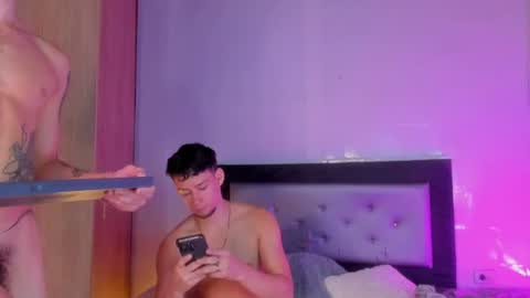 handsome_boys69 online show from July 31, 7:31 am