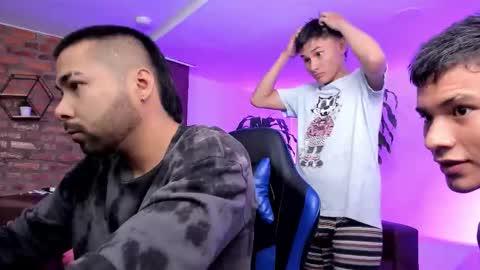 leonardfarrucknick and otis online show from October 7, 1:18 pm